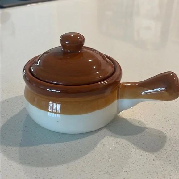 Brown and Cream Stoneware Set with Glazed Finish - Picture 3 of 6
